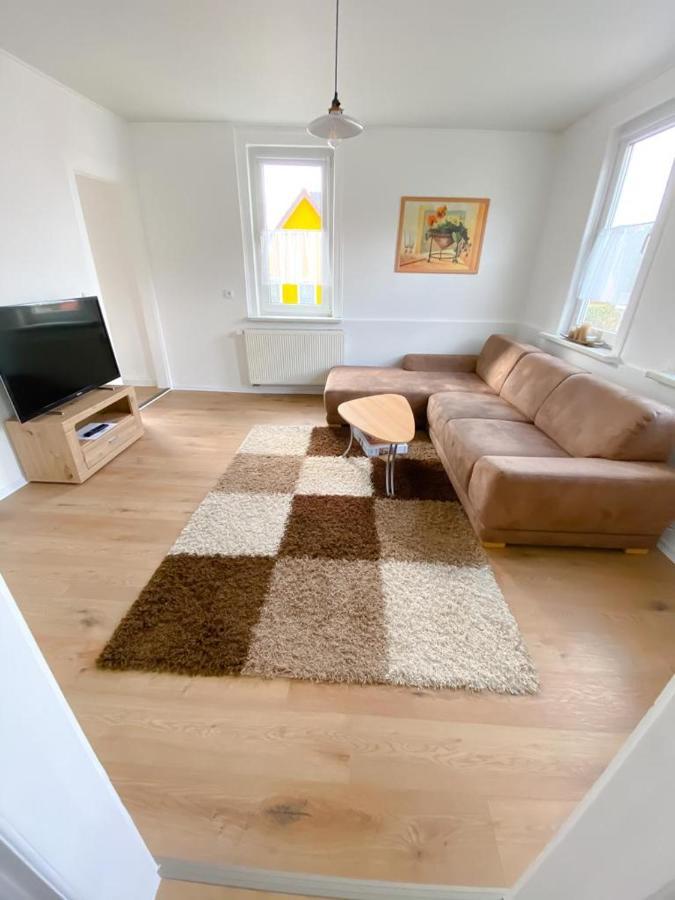 Schoene Aussicht, Wallbox, 70Qm, Kontaktloser Check-In Eisenach Kültér fotó