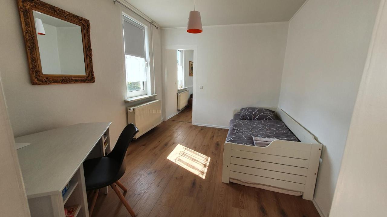 Schoene Aussicht, Wallbox, 70Qm, Kontaktloser Check-In Eisenach Kültér fotó